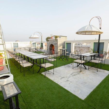 Hotel Sahibs Lighthouse - Swimming Pool Agra  Luaran gambar