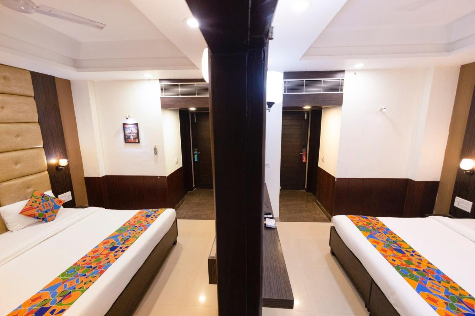 Hotel Sahibs Lighthouse - Swimming Pool Agra  Luaran gambar