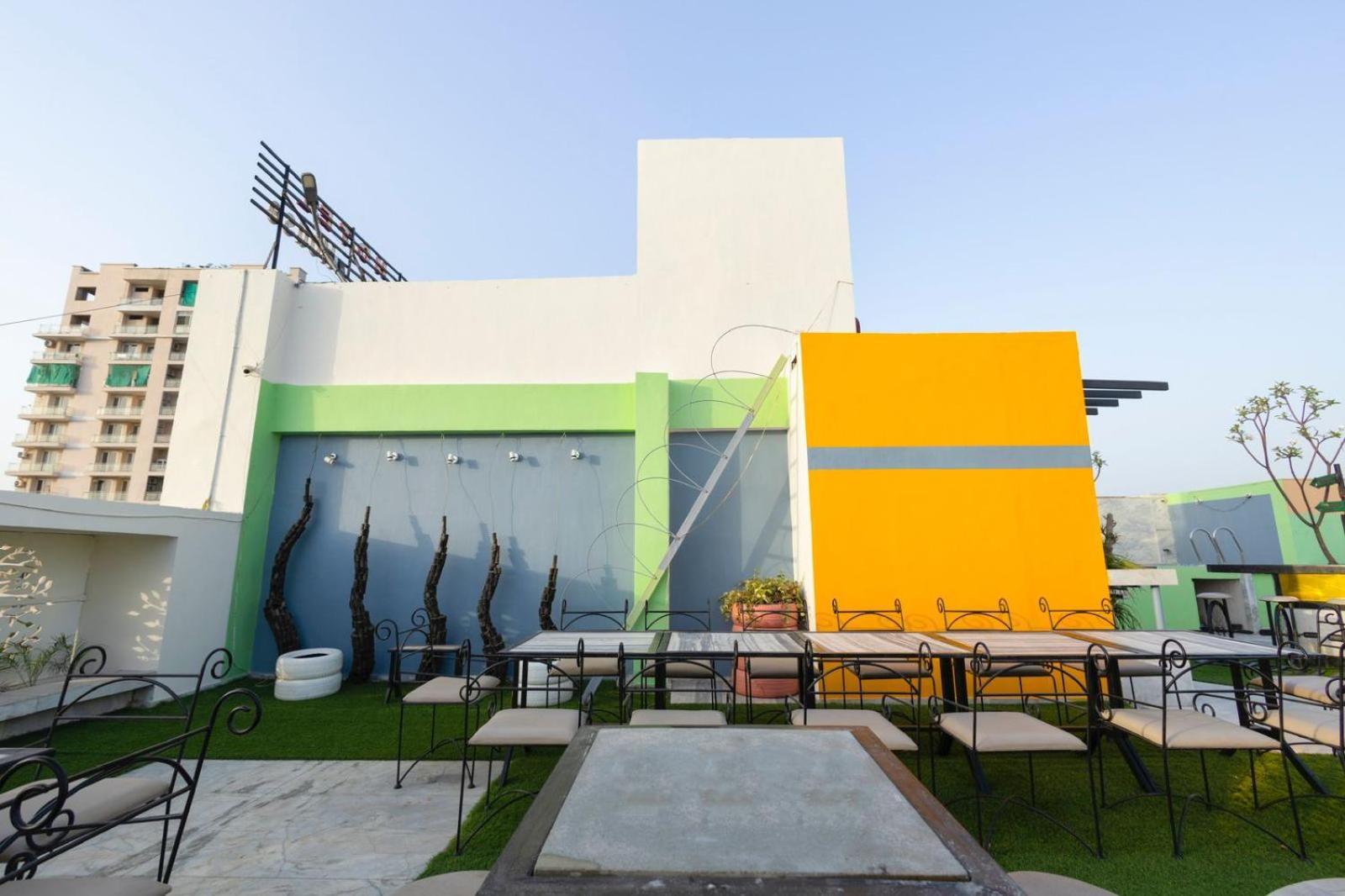 Hotel Sahibs Lighthouse - Swimming Pool Agra  Luaran gambar