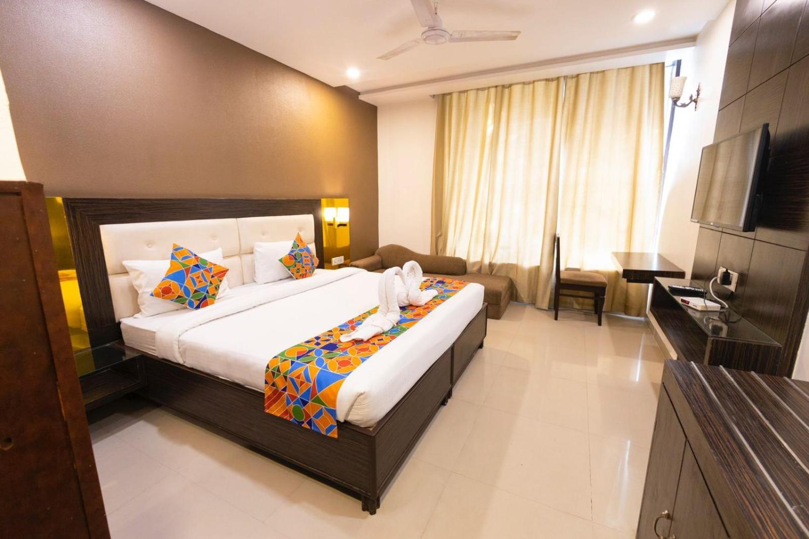 Hotel Sahibs Lighthouse - Swimming Pool Agra  Luaran gambar