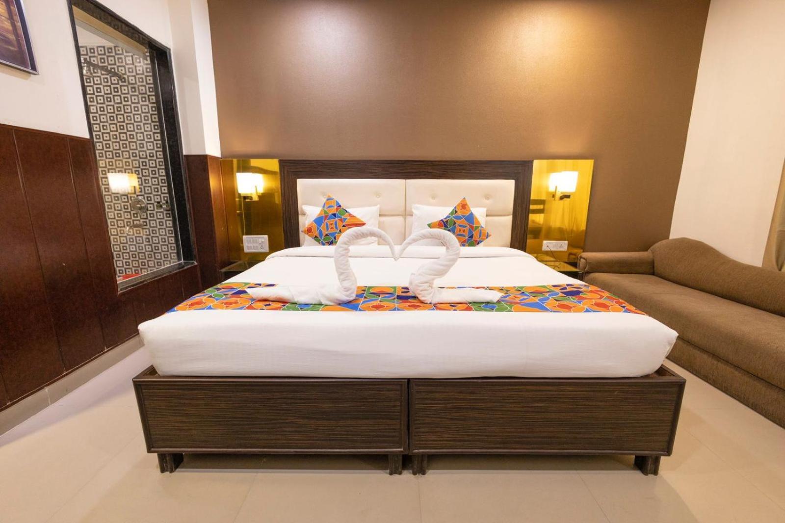 Hotel Sahibs Lighthouse - Swimming Pool Agra  Luaran gambar